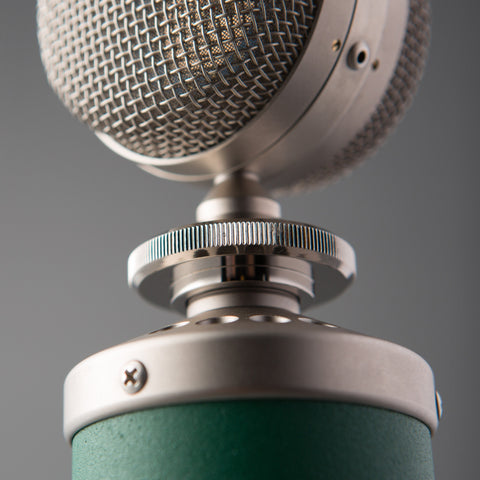 Blue Microphones Kiwi front view side